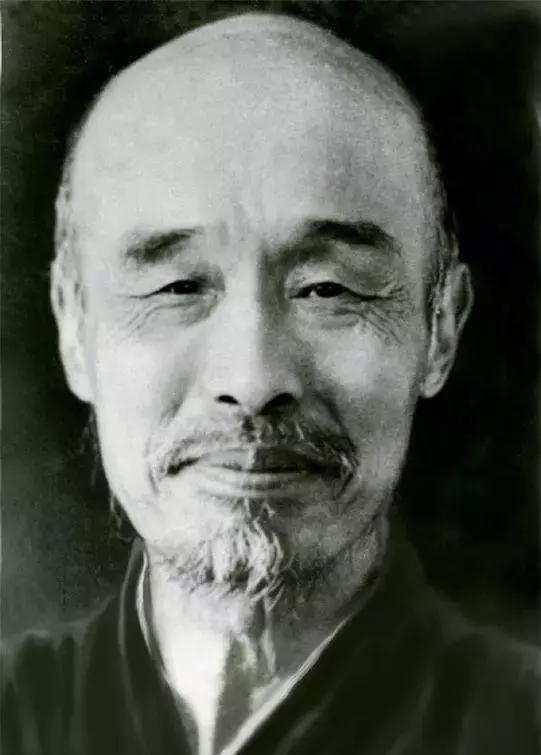 弘一法师晚年肖像（公版历史照片）